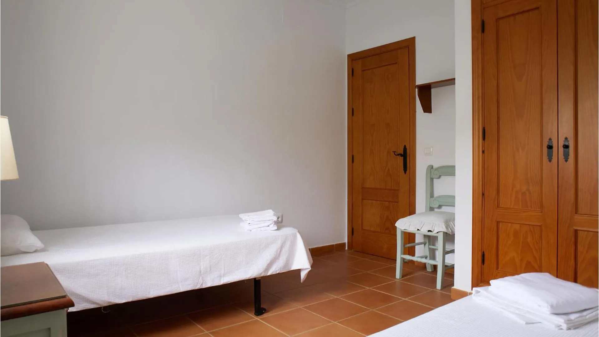 4 Bedroom Beautiful Home In Conil De La Frontera 0*,
